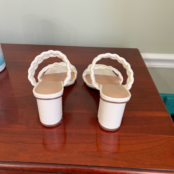 Sincerely Jules Brand Ivory/Cream/Off-White Braided Heeled Sandals - Size 10 - Picture 4 of 6